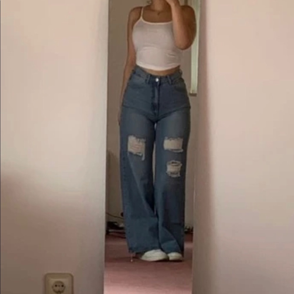 I don’t use them,I’m 5’6 and it fits me so good